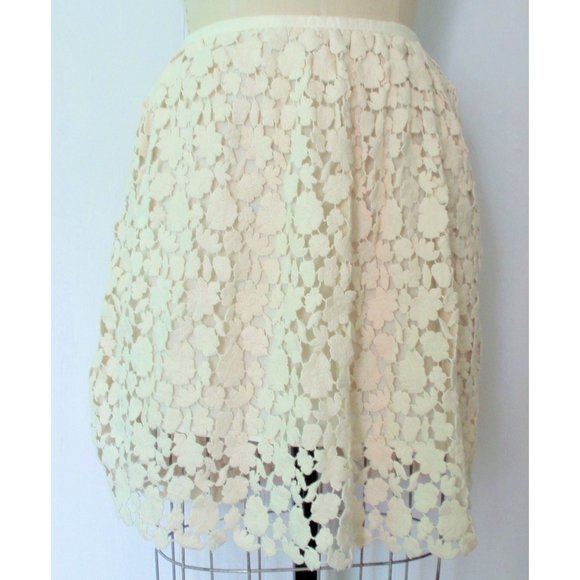 CLUB MONACO NATURAL IVORY COTTON FLORAL CROCHET COQUETTE MINI SKIRT 8 NWT - Picture 2 of 7